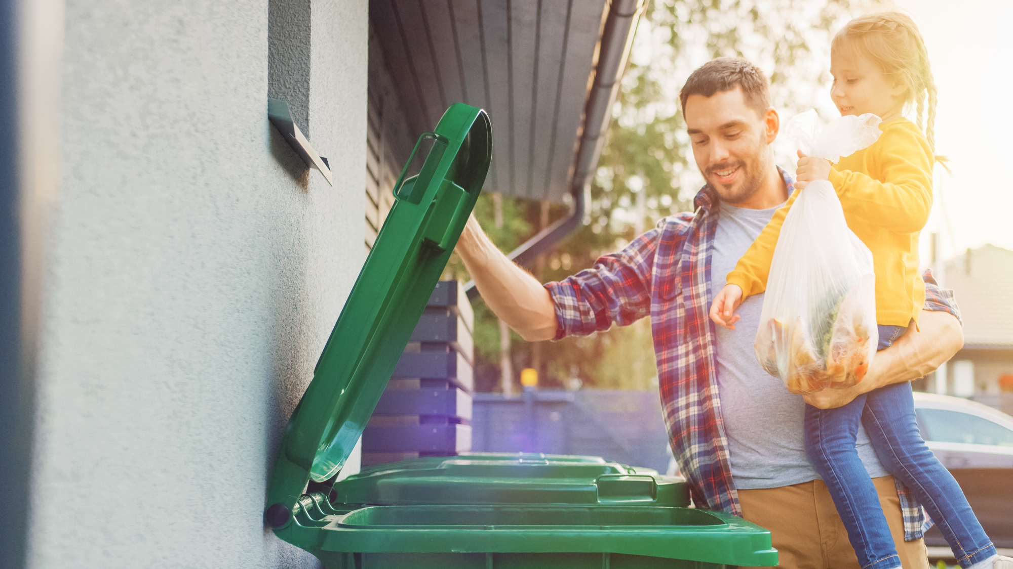 Never Touch a Dirty Trash Bin Again